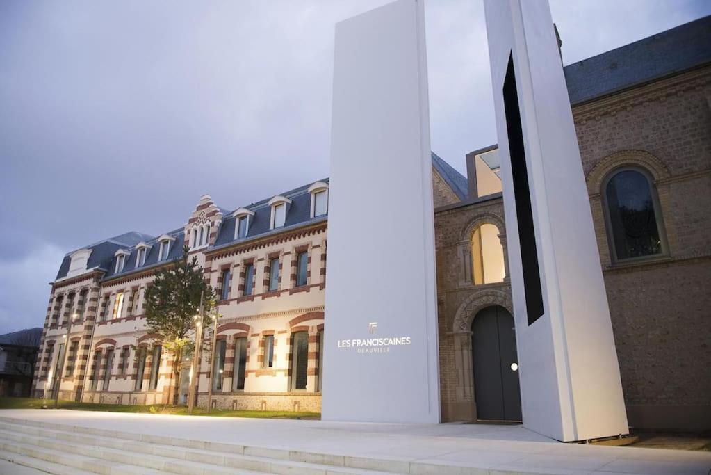 Le Cyrano, Deauville - App. T2 Proche De La Mer Exterior photo