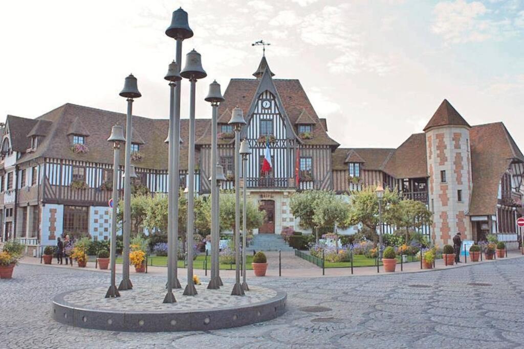 Le Cyrano, Deauville - App. T2 Proche De La Mer Exterior photo
